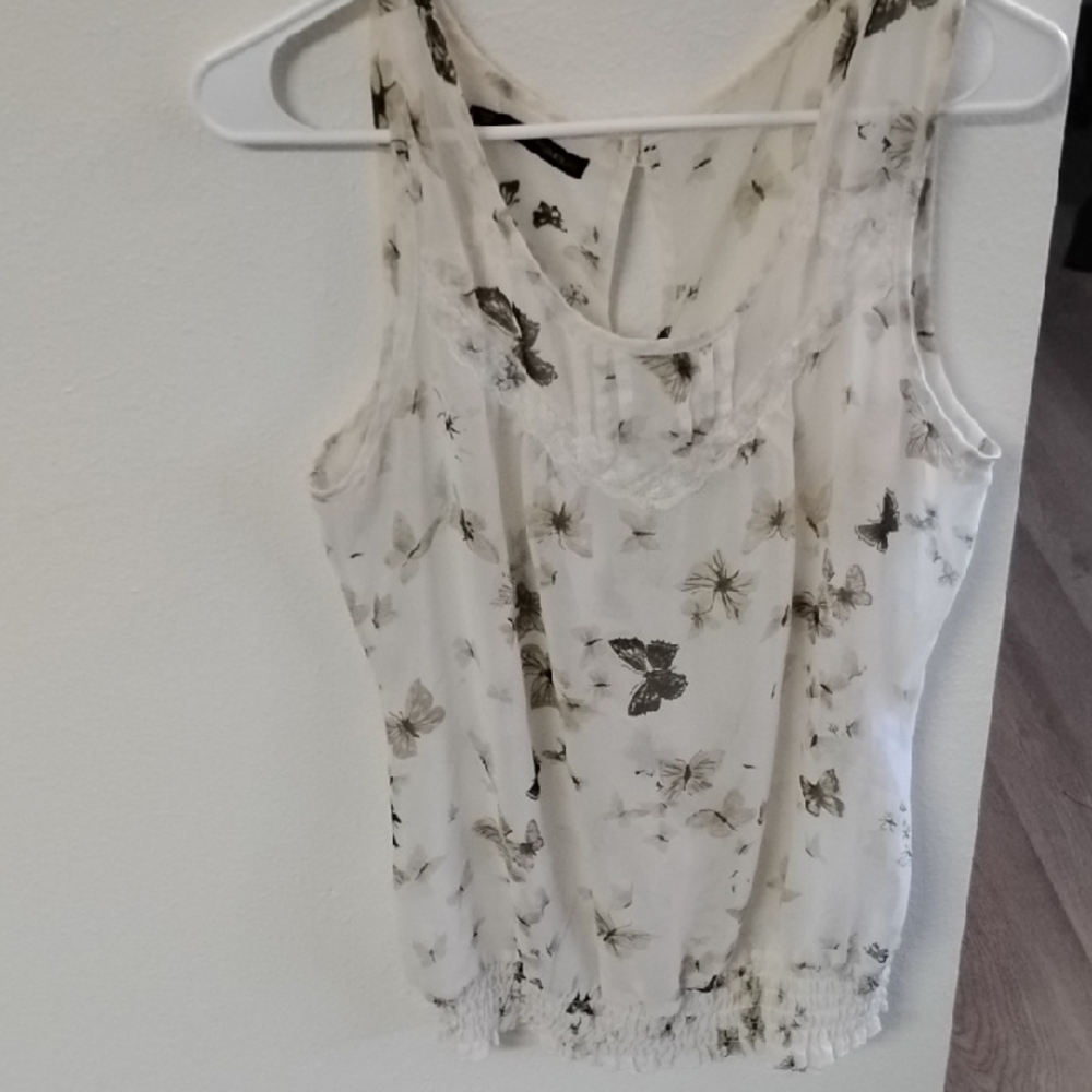 Butterfly 🦋 Sleeveless Top - White and Black